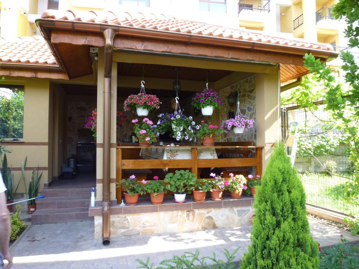 Casa Edwin Constança Exterior foto